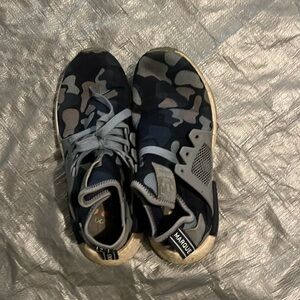 Adidas NMD_R1 camo sneakers